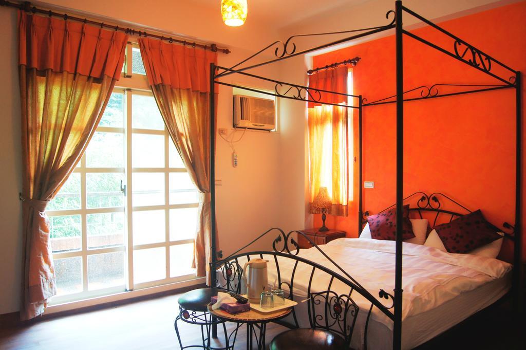 Left Bank Bnb Jiaoxi Exterior photo